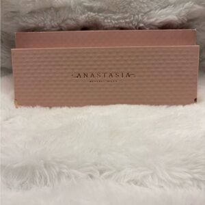 Anastasia Beverly Hills Primrose Palette